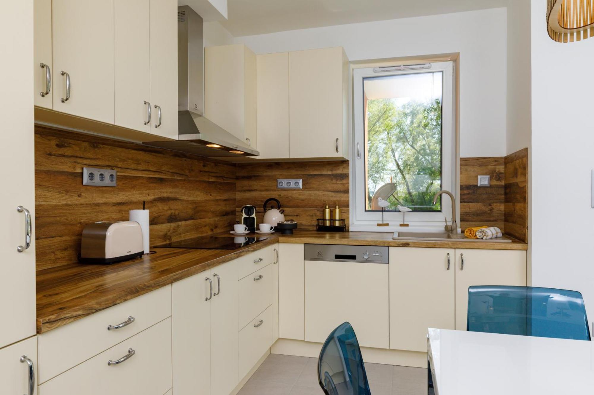 Blue4 Apartment Balatonfůzfő Zewnętrze zdjęcie