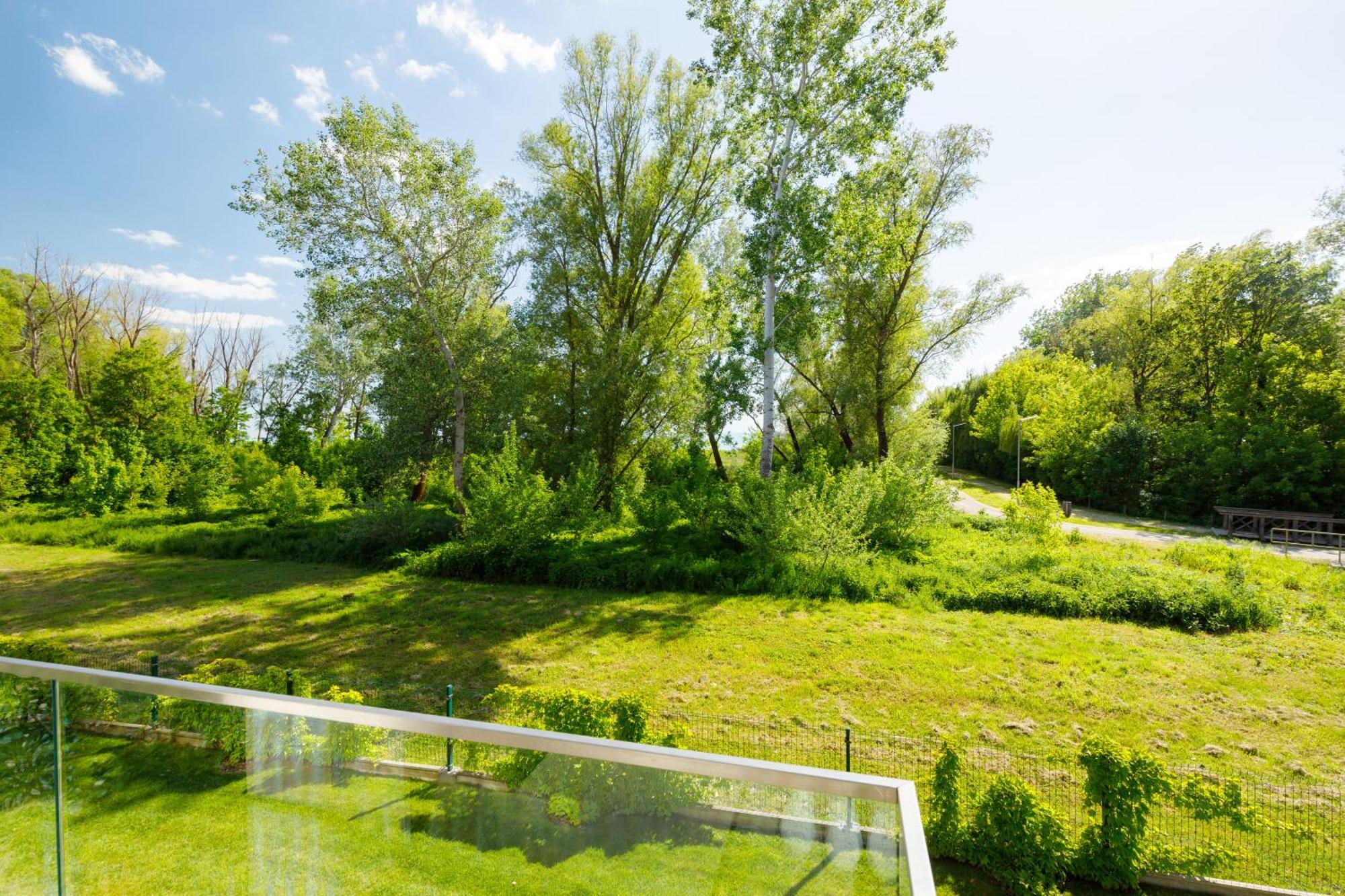 Blue4 Apartment Balatonfůzfő Zewnętrze zdjęcie